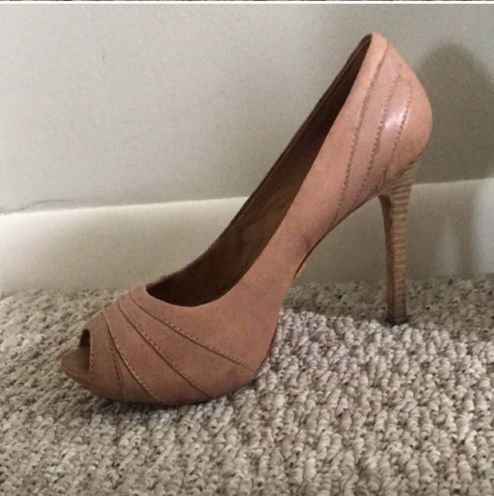 L.A.M.B. leather peep toe heel